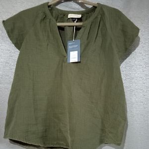 NWT Lightweight Flutter Sleeve Top